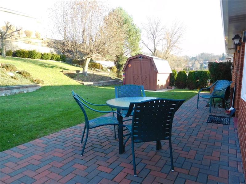 571 Semple Dr, Irwin, PA 15642 photo 23