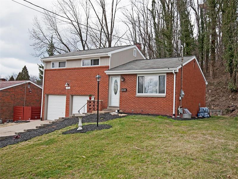 13711 Ormsby Dr, Irwin, PA 15642 photo 1