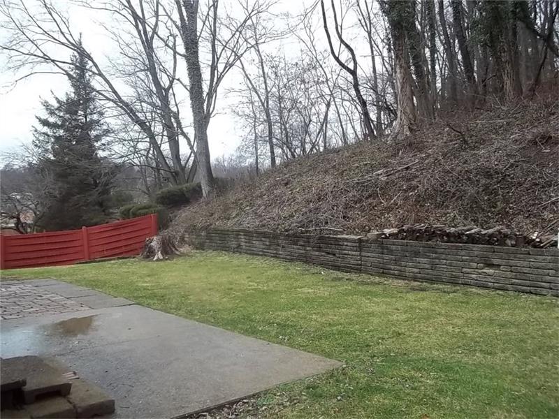 13711 Ormsby Dr, Irwin, PA 15642 photo 15