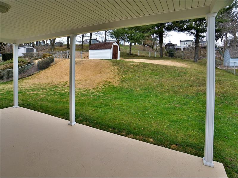 1822 Ivanhoe Dr, Irwin, PA 15642 photo 19