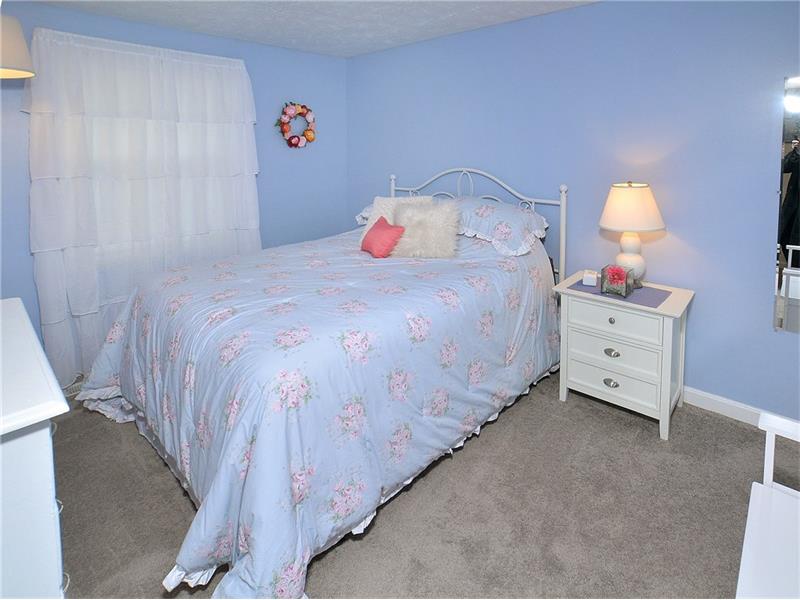1822 Ivanhoe Dr, Irwin, PA 15642 photo 13