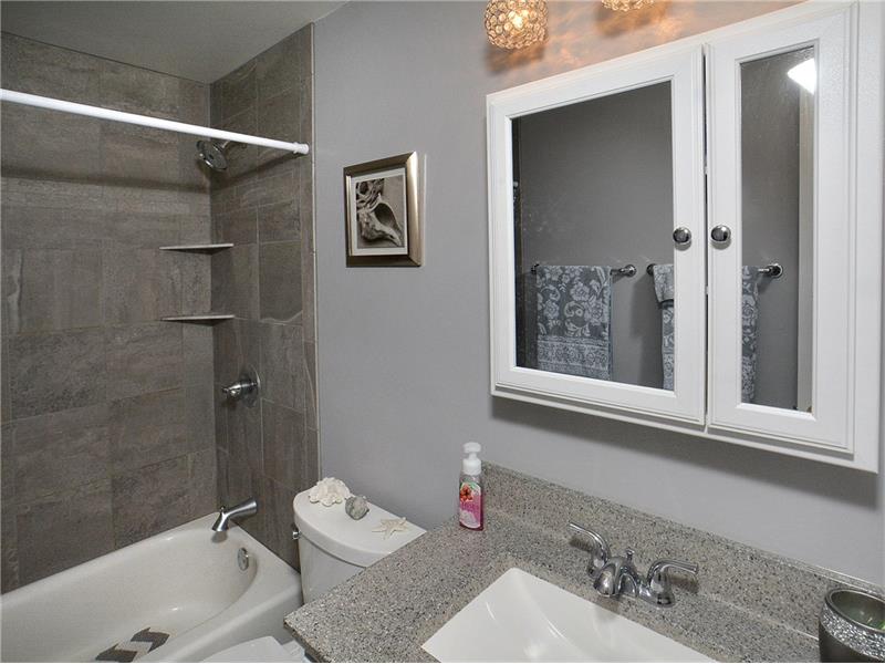 1822 Ivanhoe Dr, Irwin, PA 15642 photo 18