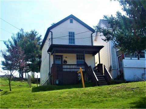 417 Lowell St, Vandergrift, PA 15690 photo 1