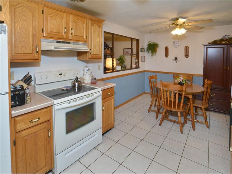 2264 Trolist Dr, Irwin, PA 15642 photo 5