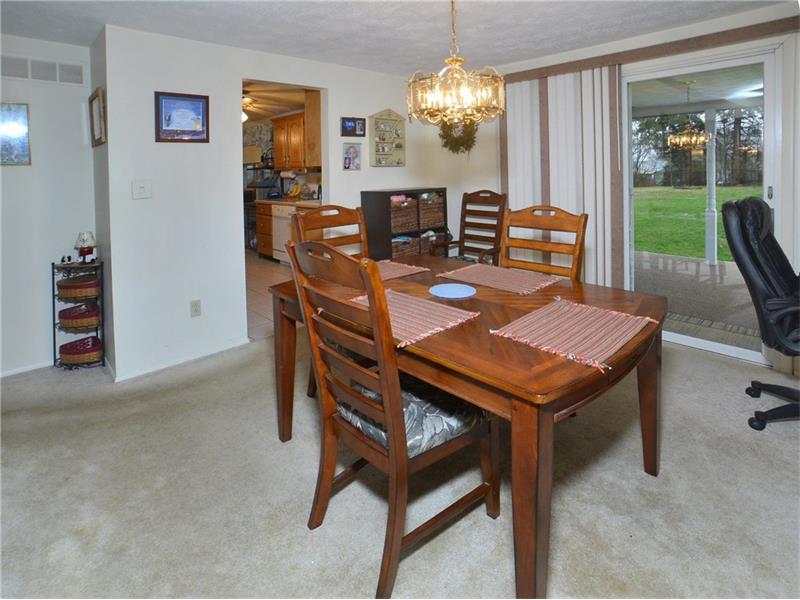 2264 Trolist Dr, Irwin, PA 15642 photo 10