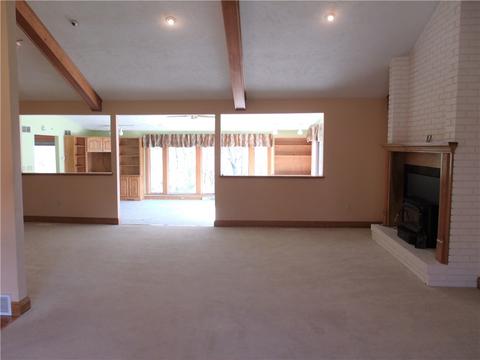 4082 Hilty Rd, Export, PA 15632 photo 4