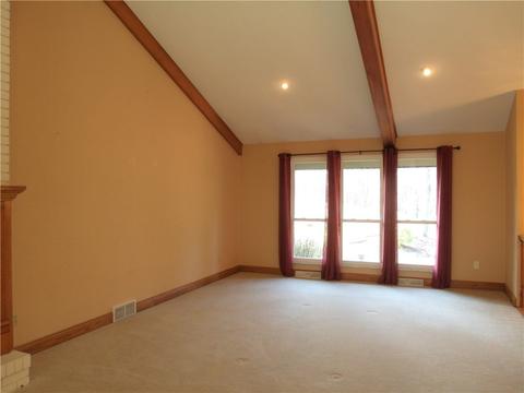 4082 Hilty Rd, Export, PA 15632 photo 6