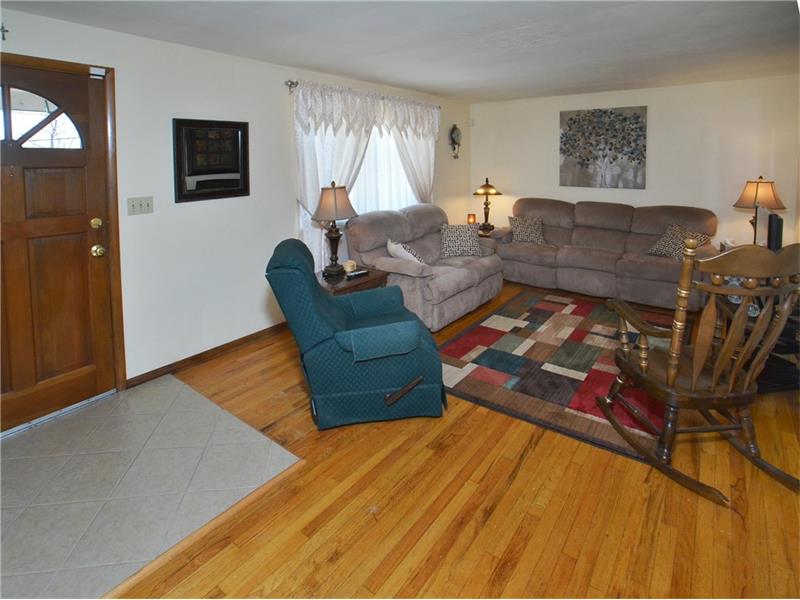 1663 Nash Ave, Pittsburgh, PA 15235 photo 6