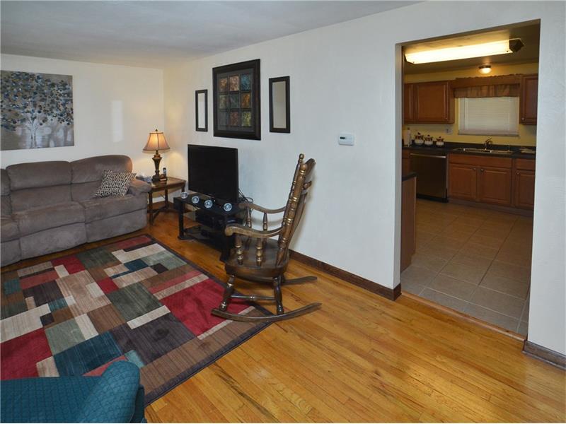 1663 Nash Ave, Pittsburgh, PA 15235 photo 7