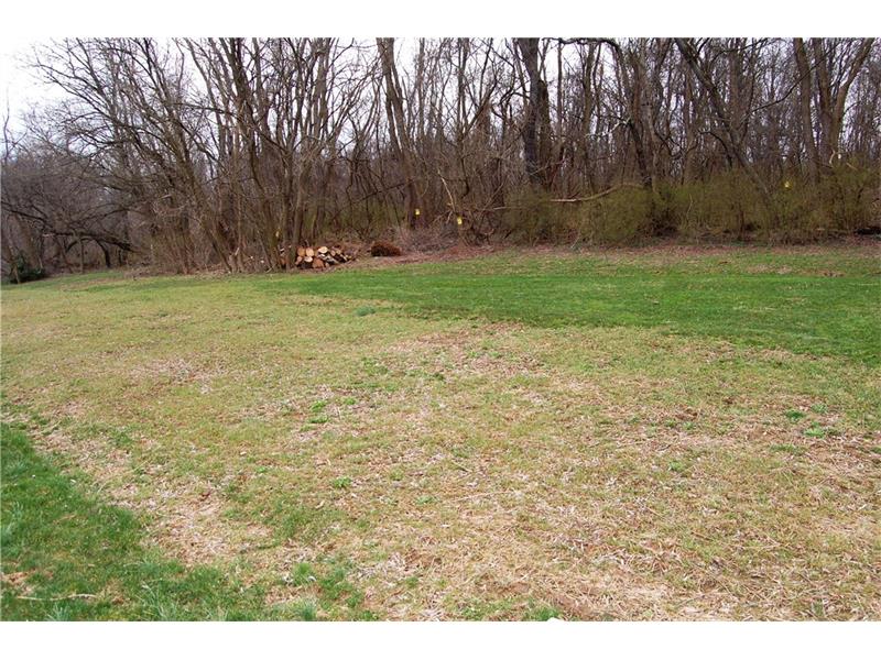 960 Castleview Dr, Irwin, PA 15642 photo 21