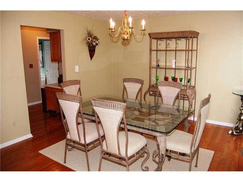 960 Castleview Dr, Irwin, PA 15642 photo 7