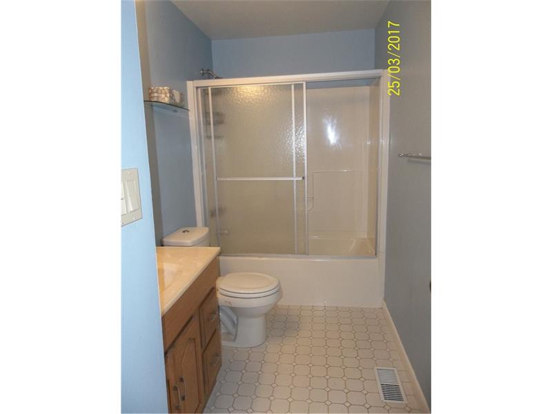 1929 Ivanhoe Dr, Irwin, PA 15642 photo 14