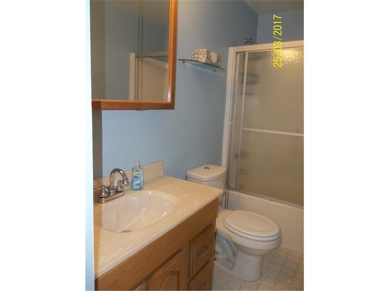 1929 Ivanhoe Dr, Irwin, PA 15642 photo 13