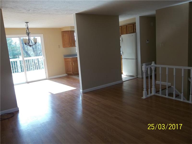 1929 Ivanhoe Dr, Irwin, PA 15642 photo 12