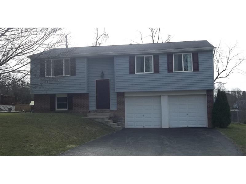 1929 Ivanhoe Dr, Irwin, PA 15642 photo 1