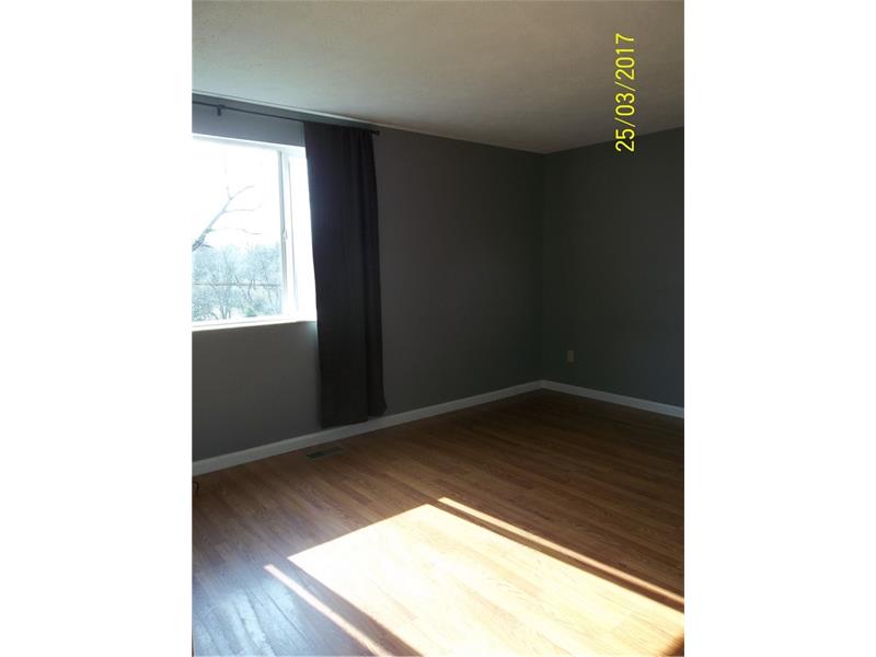 1929 Ivanhoe Dr, Irwin, PA 15642 photo 15