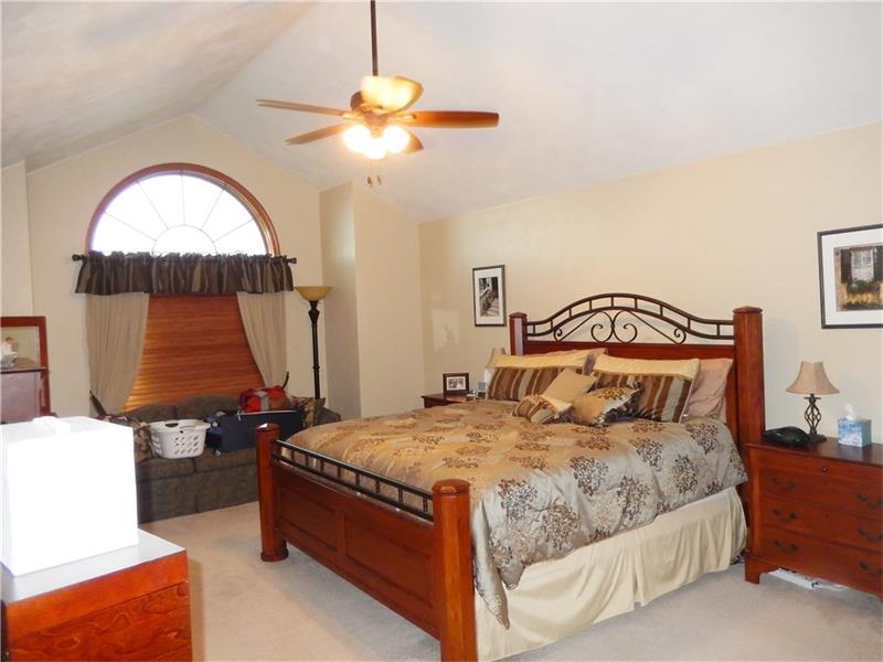 9730 Downing Pl, Irwin, PA 15642 photo 12
