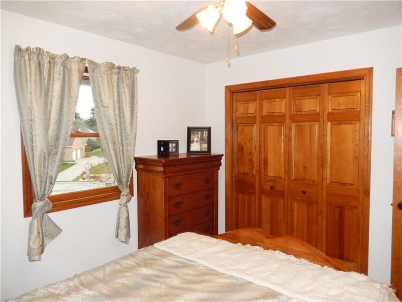 9730 Downing Pl, Irwin, PA 15642 photo 16