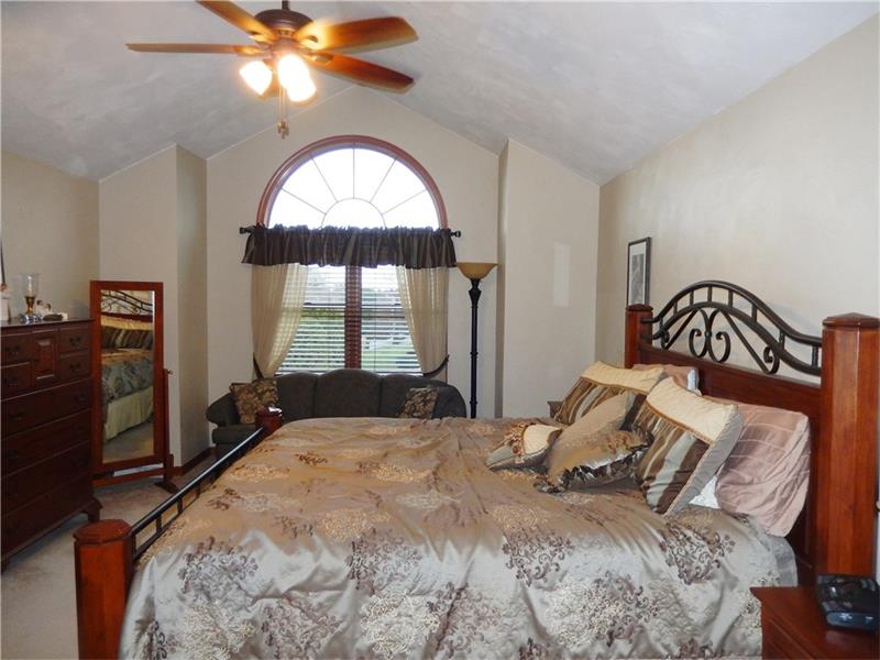 9730 Downing Pl, Irwin, PA 15642 photo 13