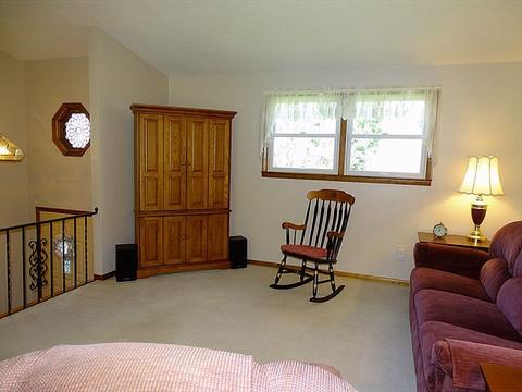 26 Azzo Rd, Eighty Four, PA 15330 photo 4
