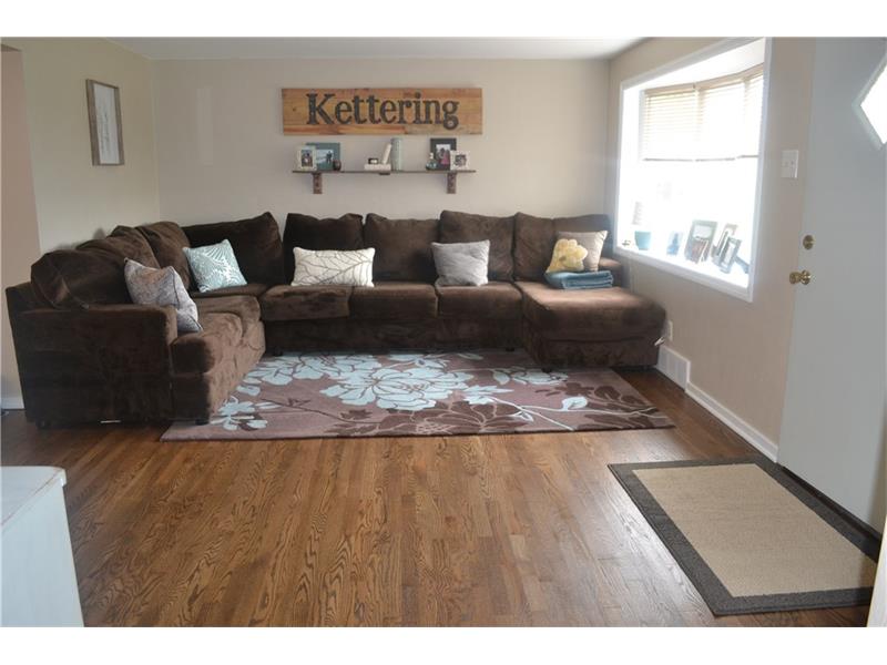 9835 Mark Ave, Irwin, PA 15642 photo 2