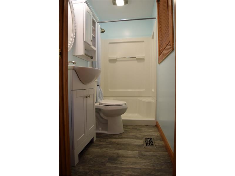 1938 Ivanhoe Dr, Irwin, PA 15642 photo 13