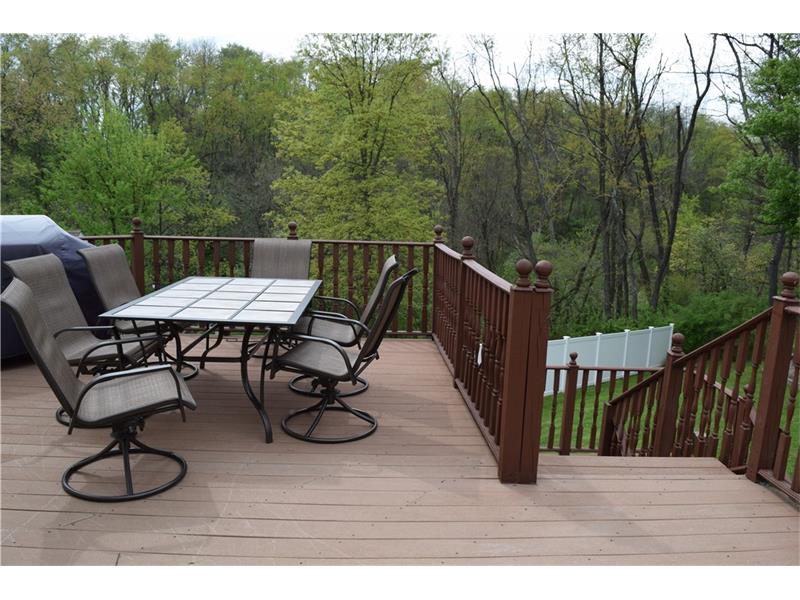 1938 Ivanhoe Dr, Irwin, PA 15642 photo 20