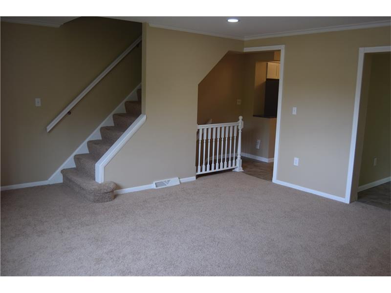 4584 E Willock Rd, Pittsburgh, PA 15227 photo 13