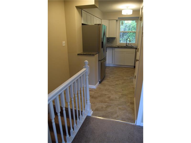 4584 E Willock Rd, Pittsburgh, PA 15227 photo 8