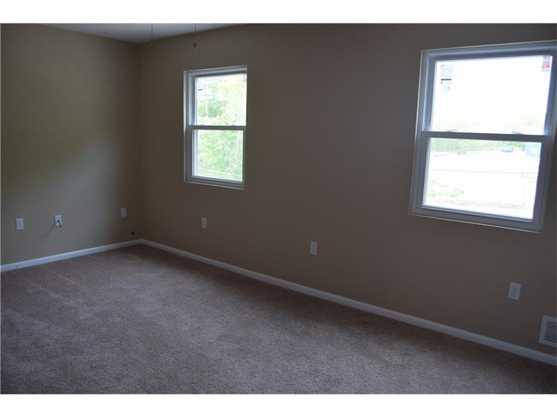 4584 E Willock Rd, Pittsburgh, PA 15227 photo 16