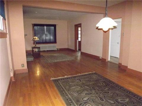 106 E Willock Rd, Pittsburgh, PA 15227 photo 8