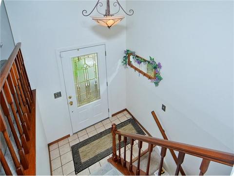 9002 Hill Dr, Irwin, PA 15642 photo 8