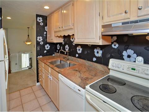 9002 Hill Dr, Irwin, PA 15642 photo 5