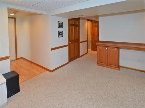 9002 Hill Dr, Irwin, PA 15642 photo 15