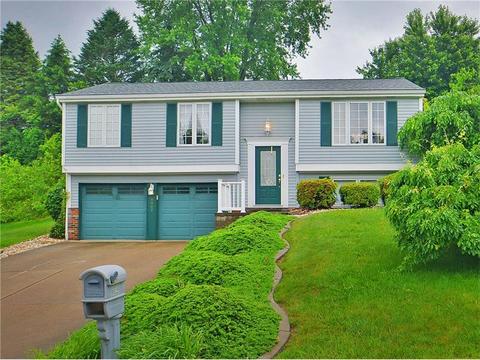 9002 Hill Dr, Irwin, PA 15642 photo 1
