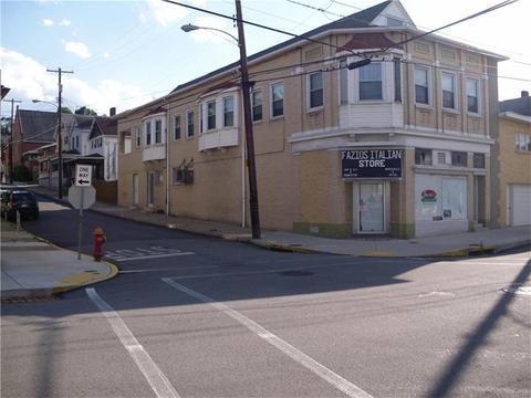 301 Longfellow St, Vandergrift, PA 15690 photo 1