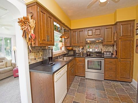 1691 Hancock Ave, Apollo, PA 15613 photo 5