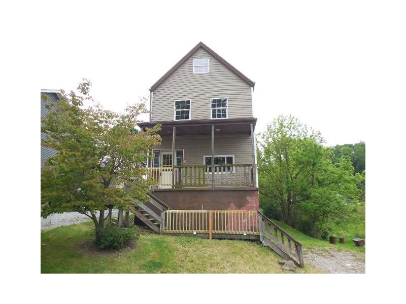 9786 Mcclellan St, Irwin, PA 15642 photo 1