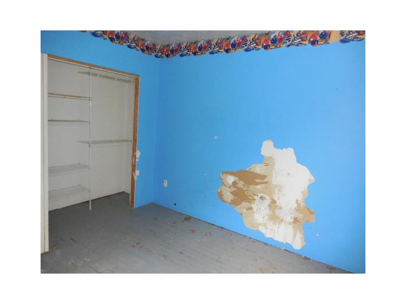 9786 Mcclellan St, Irwin, PA 15642 photo 7