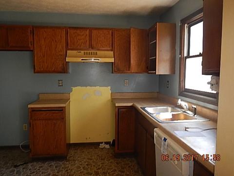 279 Mcdowell Rd, Transfer, PA 16154 photo 4