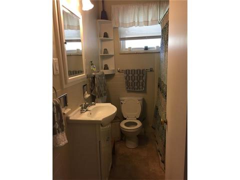84 Webster Ave, Irwin, PA 15642 photo 6