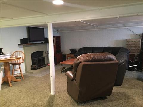 84 Webster Ave, Irwin, PA 15642 photo 16
