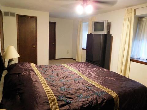 561 Adele Dr, Irwin, PA 15642 photo 12