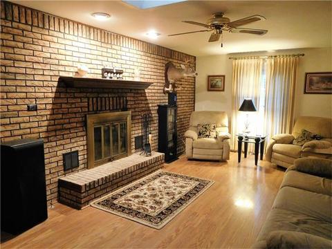 561 Adele Dr, Irwin, PA 15642 photo 7