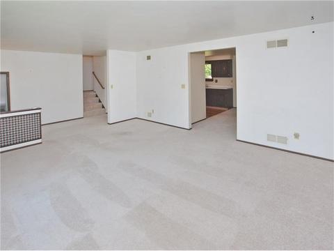 12389 Linshan Dr, Irwin, PA 15642 photo 7