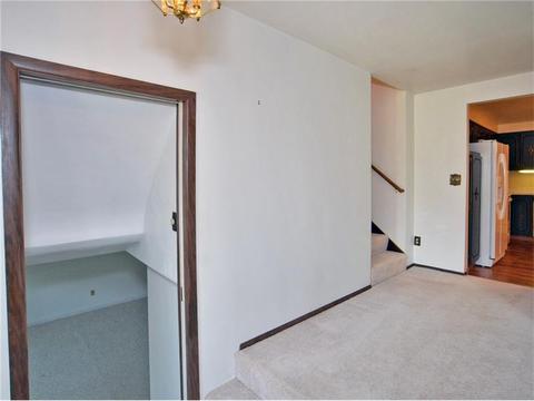12389 Linshan Dr, Irwin, PA 15642 photo 9