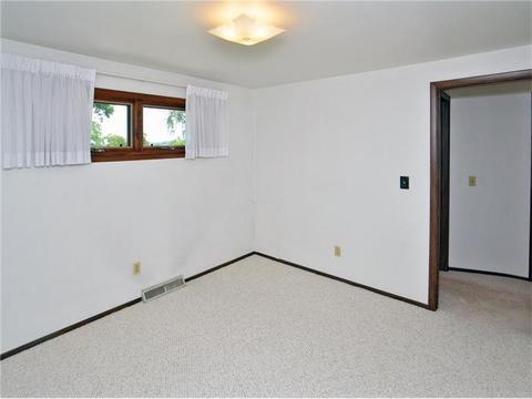 12389 Linshan Dr, Irwin, PA 15642 photo 13