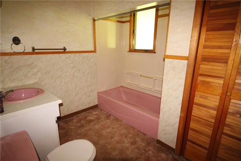 236 Brownlee Rd, Eighty Four, PA 15330 photo 9