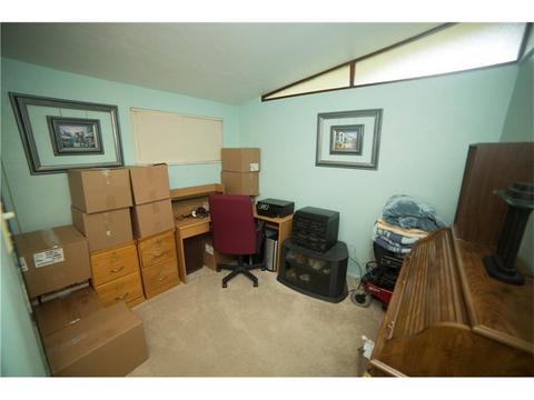 421 Braddock Dr, Irwin, PA 15642 photo 13