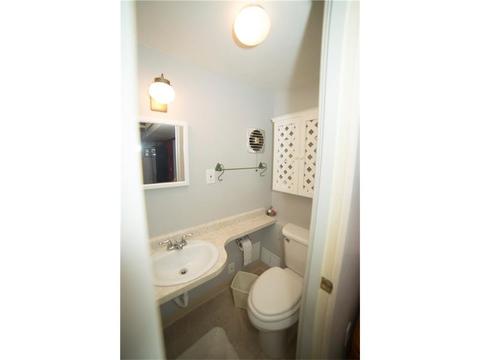 421 Braddock Dr, Irwin, PA 15642 photo 11
